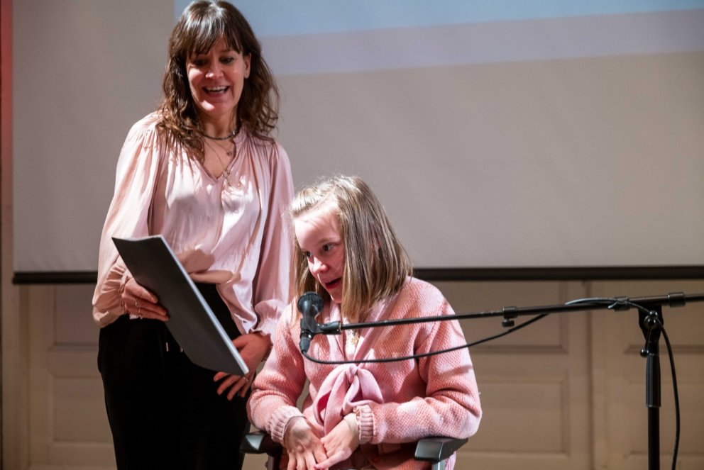 Bryndís Thors, fulltrúi gestaráðs Reykjadals í valnefnd Kærleikskúlunnar, tilkynnti handhafa Kærleik…