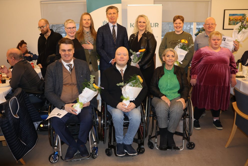 Andrea Rói Sigurbjörns, forstöðumaður Reykjadals, ásamt styrkhöfum