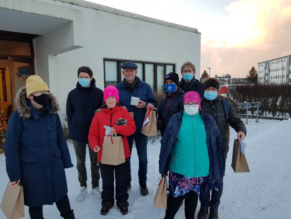 Steinunn Ása, Ásgeir, Elva, Friðrik, Magnús, Hörður, Katrín og Andri Freyr