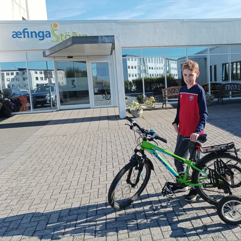 Gjöf til Æfingastöðvarinnar