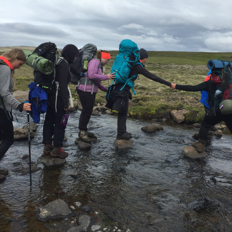 Ævintýrameðferð til að efla sjálfstraust og félagsfærni