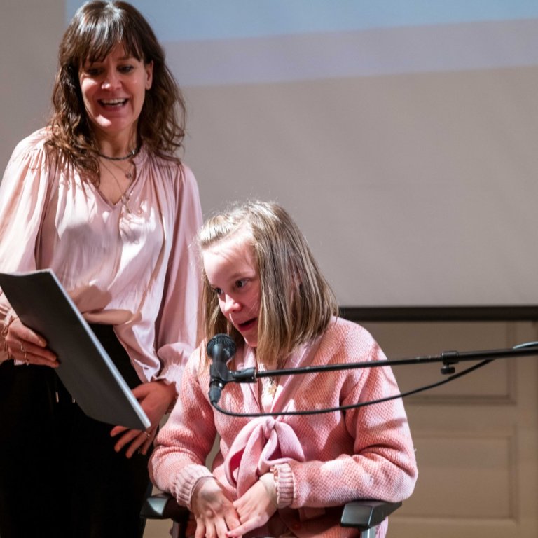 Bryndís Thors, fulltrúi gestaráðs Reykjadals í valnefnd Kærleikskúlunnar, tilkynnti handhafa Kærleik…